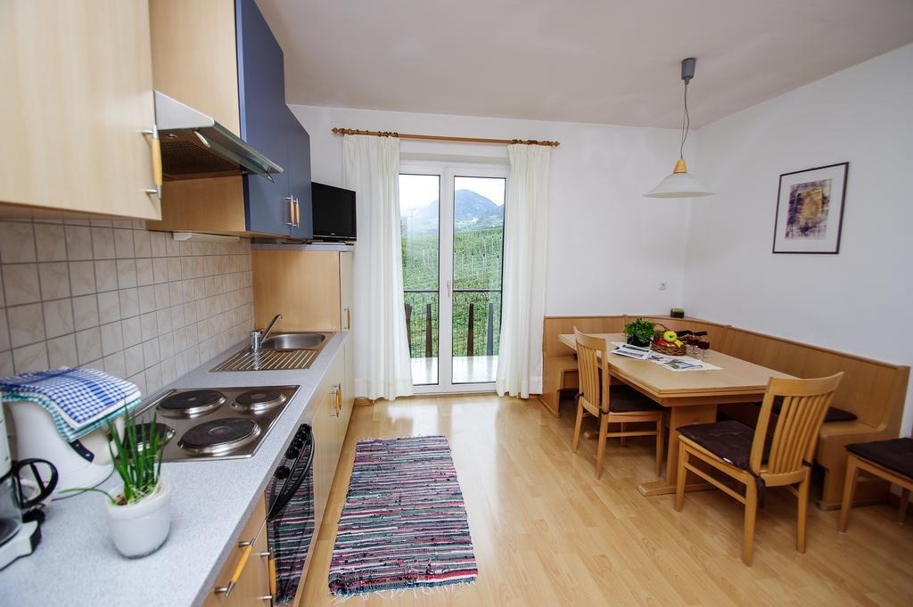 Haus Sonnegg Apartment Marlengo Exterior photo